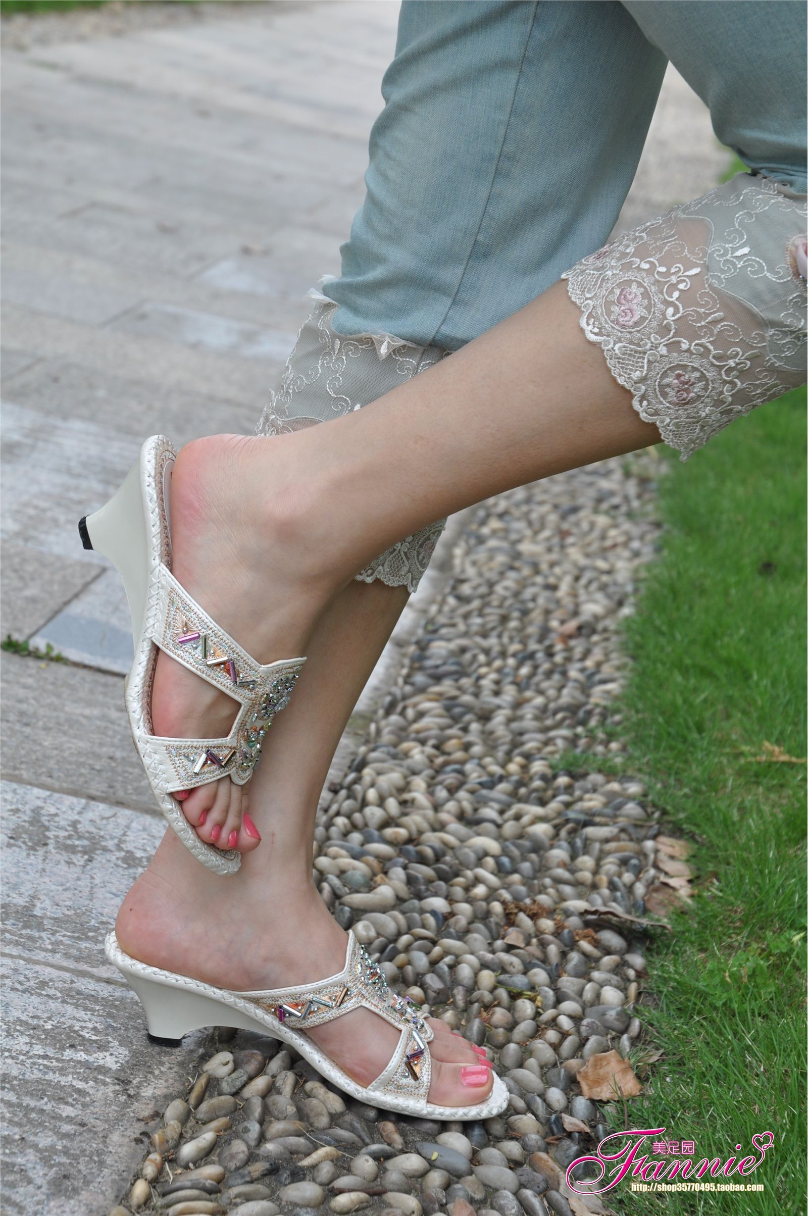 夏日阳光、细雨和微风（1） 芬妮高清丝足